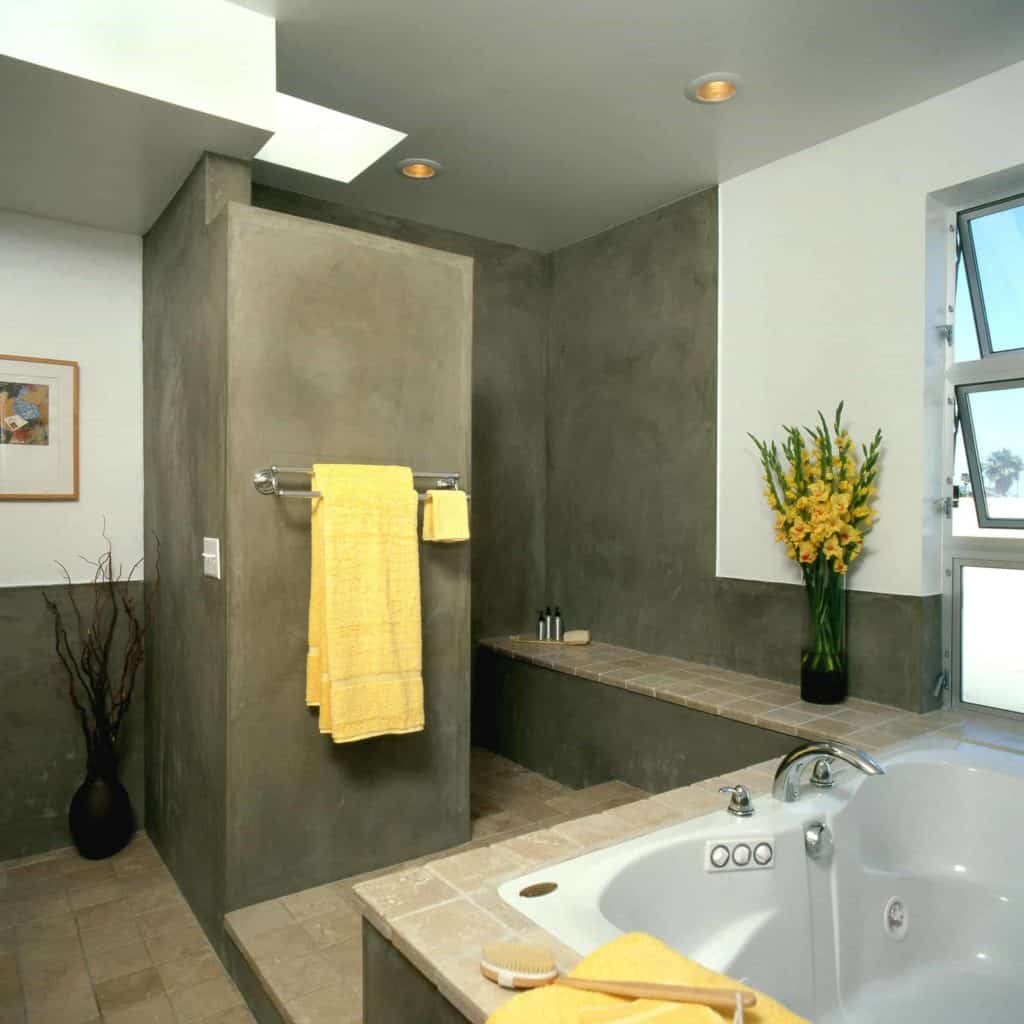 10 Stunning Doorless Walk In Shower Ideas for a Modern Bathroom - Image 2